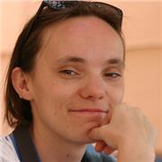 Passionnée de Math, j'aide les jeunes dans leur préparation d'épreuves certificatives (CEB, CE1D) ou d'examens/contrôles tout au l